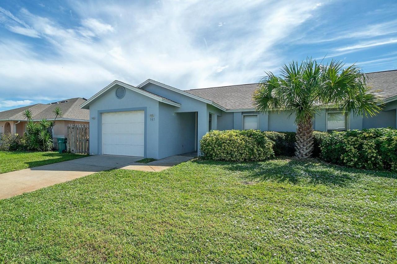Oceanview Haven - 2Br Beach Townhome With Patio, Shared Heated Pool Steps From Paradise Beach Park! Melbourne Exterior foto
